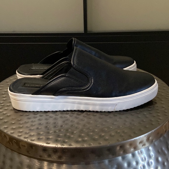 Steven by Steve Madden sneaker slides - Picture 1 of 3